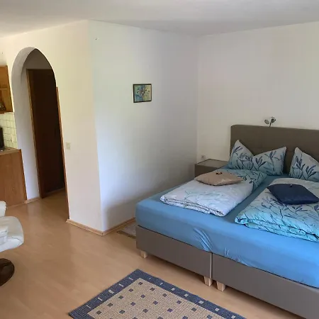 Hinterankerwald 아파트 *